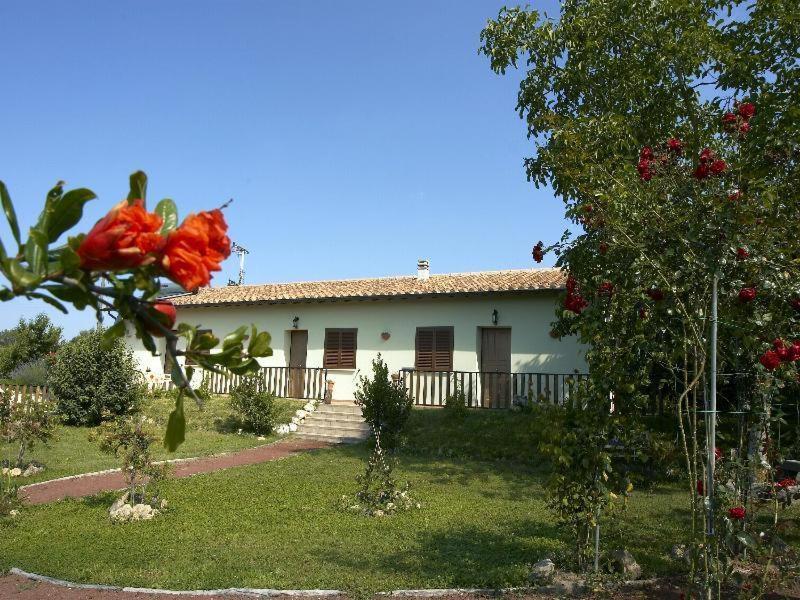 Il Covo Dei Briganti Hotel Latera Luaran gambar